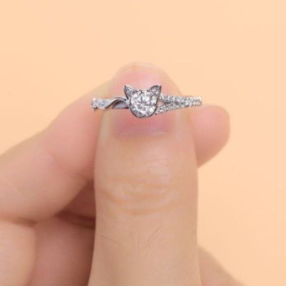 TT-Cat Ears Silver Tone and Rhinestone Ring - Picture 2 of 8